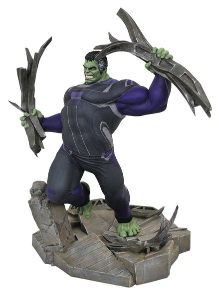 Avengers 4: Endgame - Hulk Tracksuit Deluxe Gallery PVC Statue - Vinyl Statue