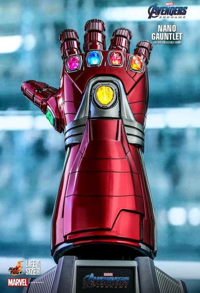 Avengers 4: Endgame - Nano Gauntlet Life-Size Replica - Replica & Dolls