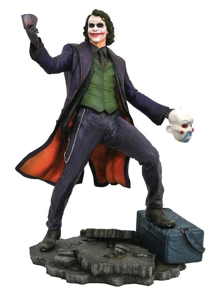 Batman: Dark Knight - Joker Pvc Diorama - Vinyl Statue