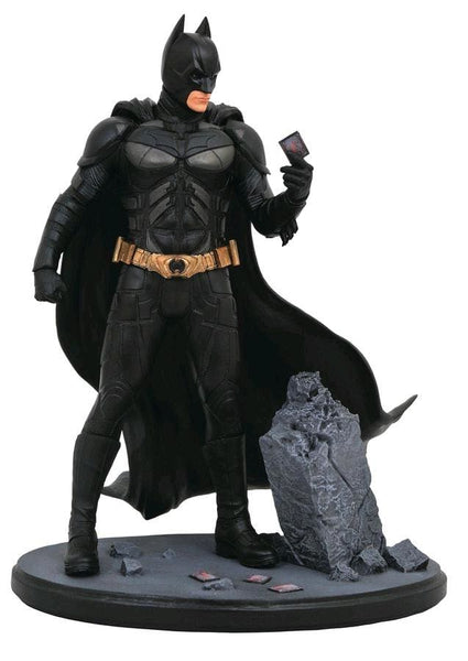 Batman: Dark Knight - Batman PVC Diorama - Vinyl Statue