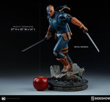 Batman - Deathstroke Premium Format Statue - Premium Format Statue