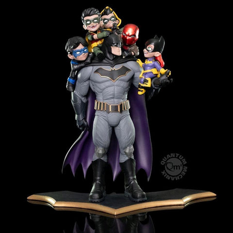 Batman - Family Q-Master Diorama - Premium Statue