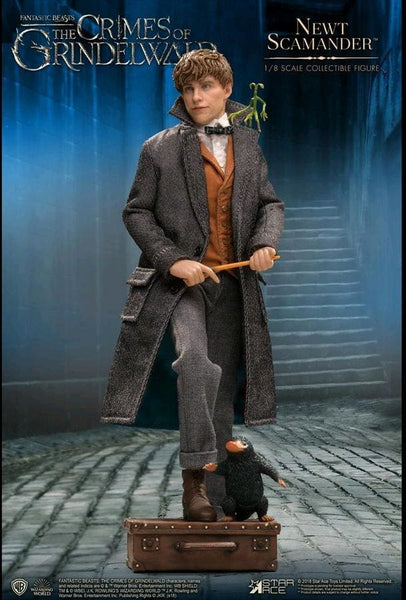 Fantastic Beasts 2: The Crimes Of Grindelwald - Newt Scamander 1:8 Scale Action Figure - Premium Action Figure