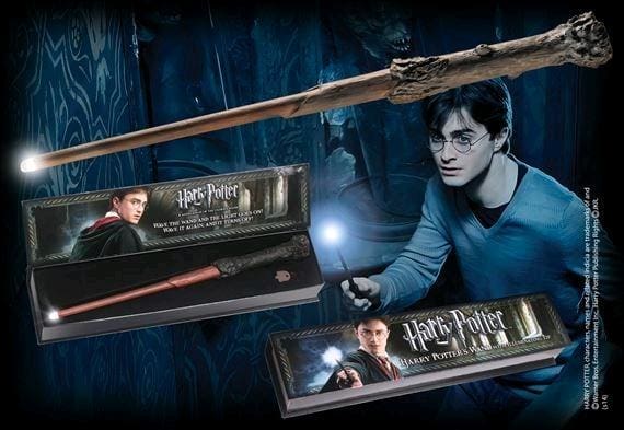 Harry Potter - Harry Potters Illuminating Wand - Replica & Dolls