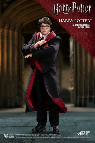 Harry Potter - Harry School Uniform 1:8 Figure - Premium Action Figure