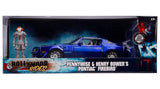 It - 1977 Pontiac Firebird 1:24 with Figure Hollywood Ride - Metal Figures & Vehicles