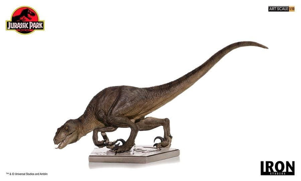 Jurassic Park - Velociraptor Crouching 1:10 Scale Statue - Premium Statue