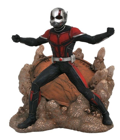 Marvel Gallery - Ant-Man 2 Ant-Man PVC Diorama - Vinyl Statue