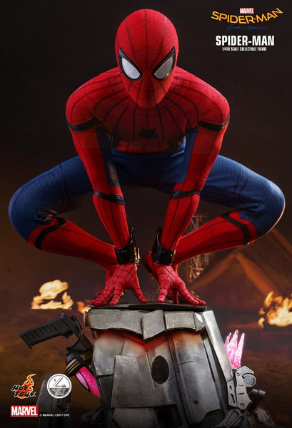 Spider-Man: Homecoming - Spider-Man 1:4 Scale Action Figure - Premium Action Figure