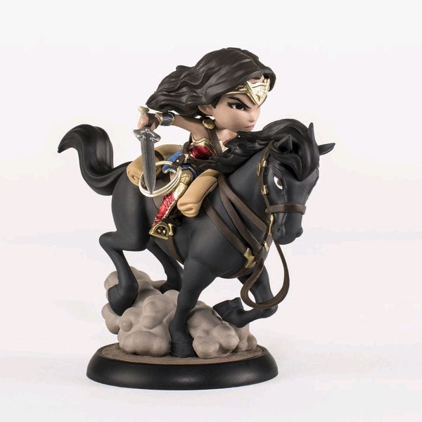 Wonder Woman Q-Fig Max Figure - Vinyl Figure